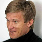 Кривбасс смотрит двух защитников и форварда