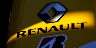 Renault меняет крылья