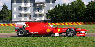 Ferrari и Lotus провели «тесты»