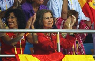 Королева Испании приехала на матч с Германией
