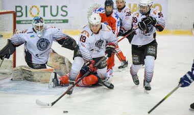 ОФИЦИАЛЬНО. Новый сезон ЧУ по хоккею: названы 5 участников и регламент