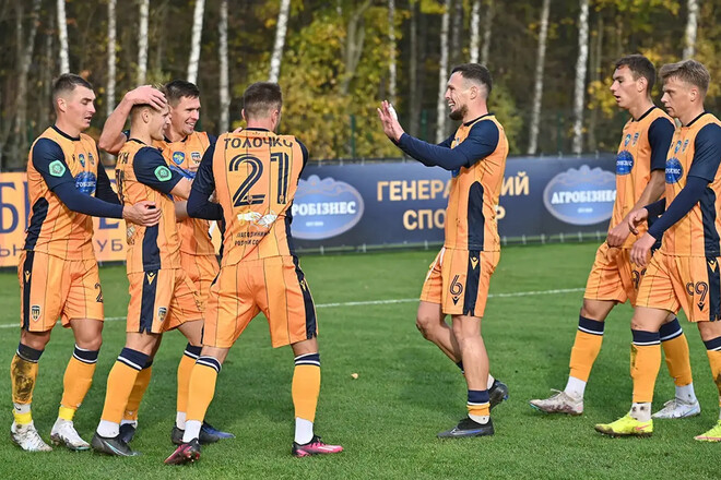 ВІДЕО. Гол з-за меж штрафного. Лісне знову вийшло вперед у грі з Олімпією