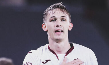 ФОТО. Милота дня. Вот кому посвятил свой гол Даниил Сикан