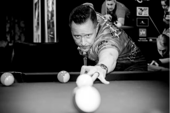 Он был трехкратным чемпионом мира. Умер знаменитый бильярдист из Финляндии