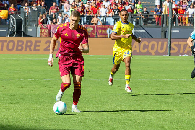 «Он меня поддерживает». Довбик рассказал о дружбе со звездным форвардом