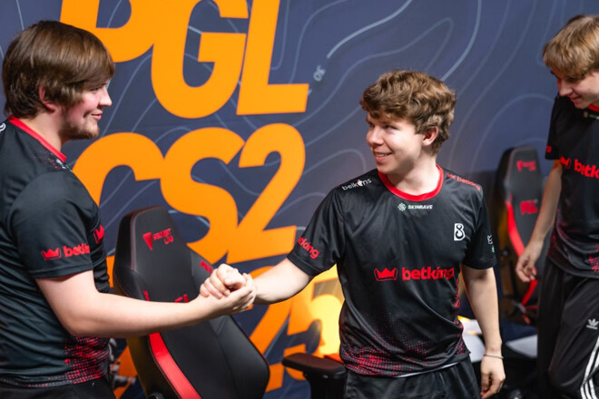 СЕНСАЦІЯ! Українська п'ятірка вийшла до основного етапу мейджора з CS2