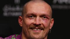 Усик обрав собі ще одного суперника. Він молитиметься за нього