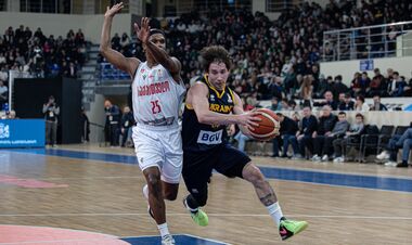 Александр Ковляр поднялся в топ-4 в рейтинге ассистентов сборной Украины