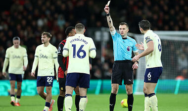 Борнмут – Эвертон – 0:1. Удар Грилиша, горчичник для Миколенко. Видео гола