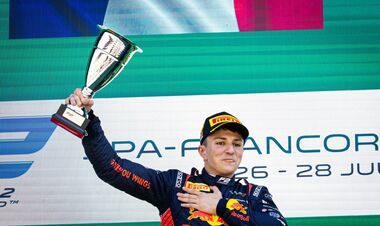 Ред Булл объяснил выбор напарника Ферстаппена: «Он способен творить магию»