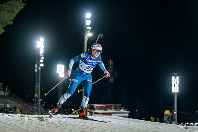 В шаге от победы. Финская биатлонистка сенсационно вошла в топ-3 гонки