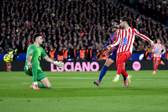 ВИДЕО. Барселона напряглась: Атлетико вышел вперед в суперматче на Камп Ноу