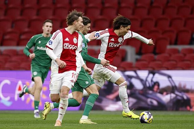 Порожні трибуни. Аякс переміг Гронінгем у дограванні перерваного матчу