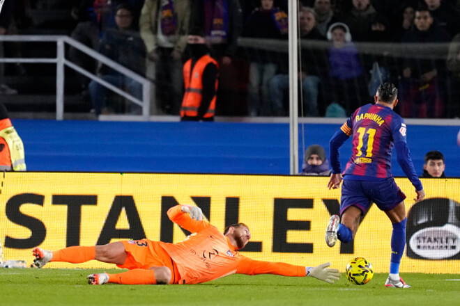 ВИДЕО. Положил Облака. Как Рафинья сравнял счет в игре Барселона – Атлетико