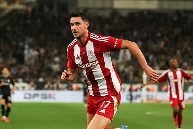 С Яремчуком. Названы стартовые составы на матч Олимпиакос – Эллас Сиру