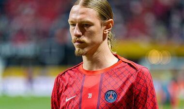 Как быть Энрике? Забарный узнал неожиданные новости о Сафонове