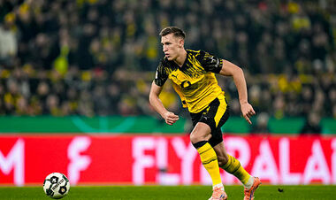 Флик требует трансфер у руководства Барсы. Началась работа над подписанием