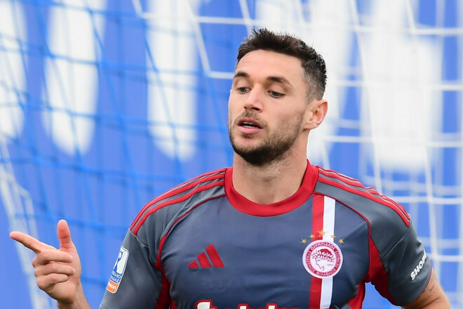 ВИДЕО. Как Яремчук отличился голом за Олимпиакос в Кубке Греции