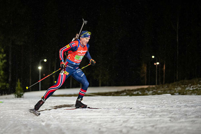 Дождался: норвежский биатлонист впервые выиграл гонку на уровне Кубка мира