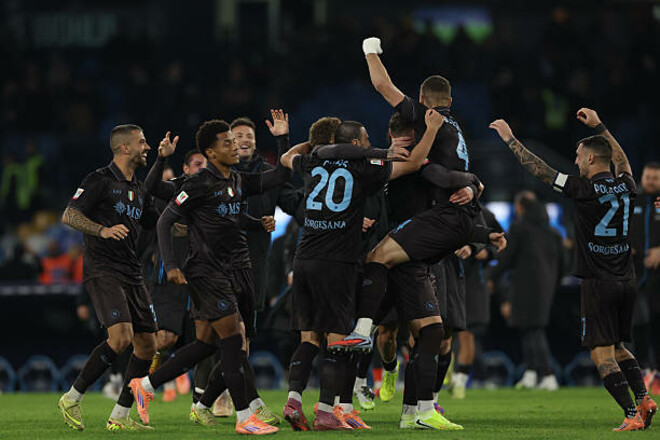 Серія пенальті з 20 ударів. Наполі ледь не вилетів із Кубка Італії