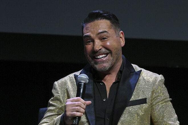 Оскар Де Ла Хойя назвав двох боксерів, які зараз кращі за Усика