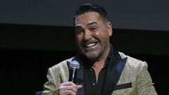 Оскар Де Ла Хойя назвав двох боксерів, які зараз кращі за Усика