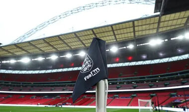 Бывший футболист сборной Англии арестован. Имя не называется