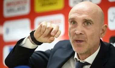 Відомий тренер прибув в Динамо, але не вразив своєю промовою Суркіса