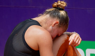 ОЛІЙНИКОВА: «Ви б фотографувалися з тим, хто підтримував Гітлера?»