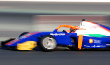 ФОТО. Бондарев представил болид на F1 GP Trophy Race в Абу-Даби