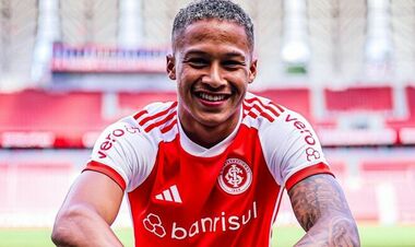 Вингер Динамо может досрочно покинуть иностранный клуб уже зимой