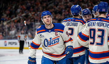 НХЛ. 9 шайб Эдмонтона с хет-триком Макдэвида, поражения Флориды и Колорадо