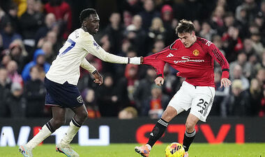 Криза Ман Юнайтед, Усику дозволили бій з Уайлдером, штраф УАФ за банер