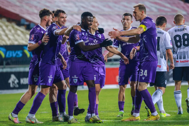 Один из лидеров УПЛ попрощается с двумя футболистами уже зимой