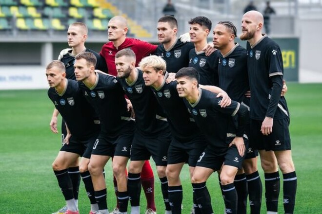 Український клуб попрощається з чотирма футболістами взимку