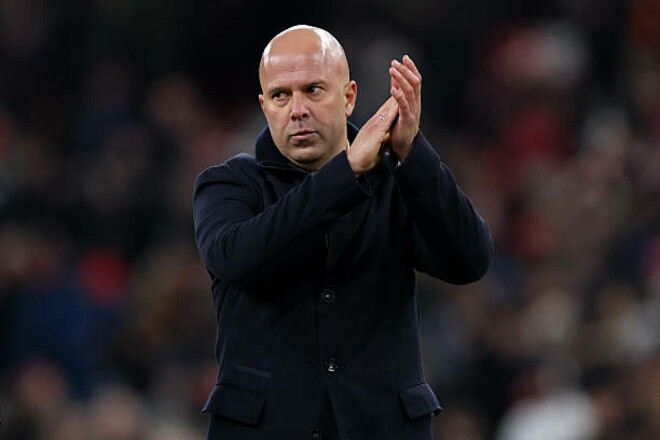 Ливерпуль нашел идеальную замену Слоту. Он забрал у клуба трофей