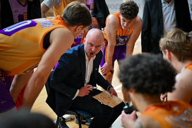 Тренер аутсайдера Суперлиги о кадровых изменениях: «Это один из шагов»