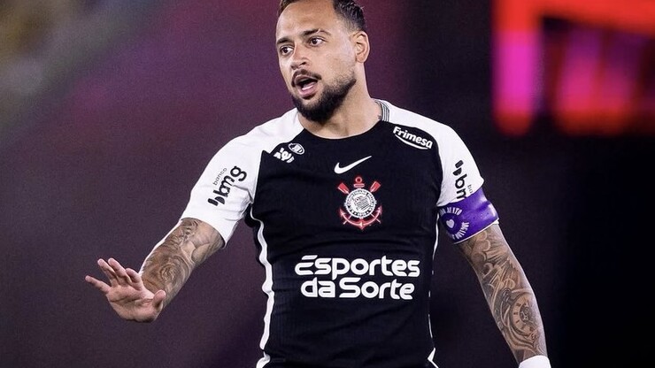 Шахтер отверг предложение Коринтианса по Майкону, но выдвинул варианты