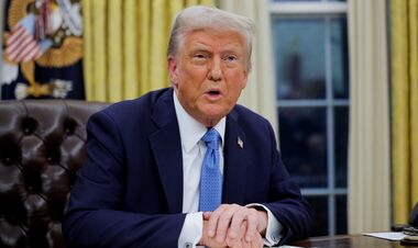 Блаттер відреагував на рішення ФІФА нагородити Трампа Премією миру