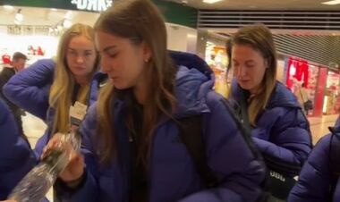 ВИДЕО. Женская сборная Украины по футзалу прибыла на матчи в Норвегию