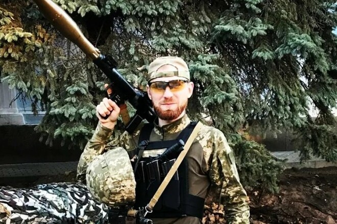 Схилимо голови. Три роки тому загинув хокеїст, учасник «Ліги сміху»