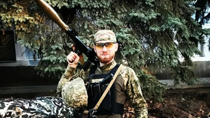 Склоним головы. Три года назад погиб хоккеист, участник «Лиги смеха»