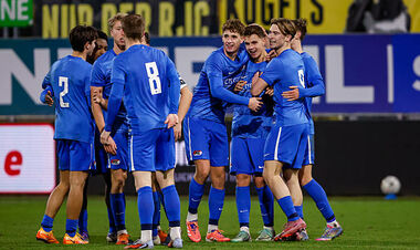 Гол+асист! Українець Будко допоміг АЗ виграти матч чемпіонату Нідерландів