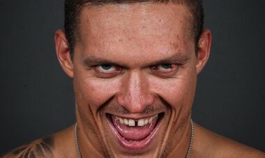 Усик отримав ганебний виклик на бій від свого останнього кривдника