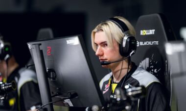 NAVI – Vitality. Budapest Major. Третій етап. Дивитись онлайн. LIVE