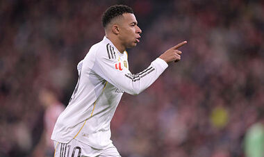 Алонсо порівняв Мбаппе і Роналду: «Кіліан пише велику історію Реала»