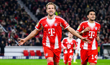 Кейн оформил хет-трик, разгром Баварии, поражение Байера