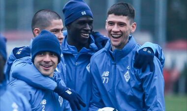 ФОТО. Ждут первую победу. Ярмоленко и Суркис смотрят матч Динамо