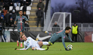 Гравець Шахтаря про поле: «Для Динамо все добре, для нас – полив не працює»