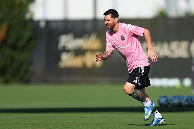 Мессі vs Мюллер. Як грали один проти одного раніше?